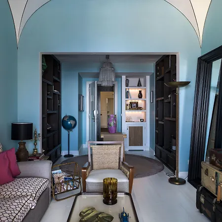 Tiberio Palace - The Leading Of The World