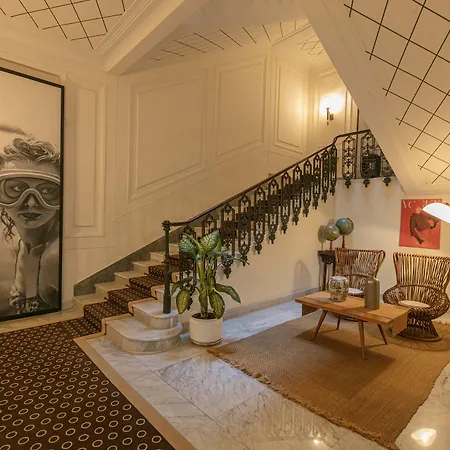 Tiberio Palace - The Leading Of The World קאפרי