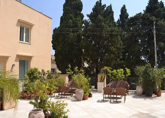 Tiberio Palace - The Leading Of The World Капри